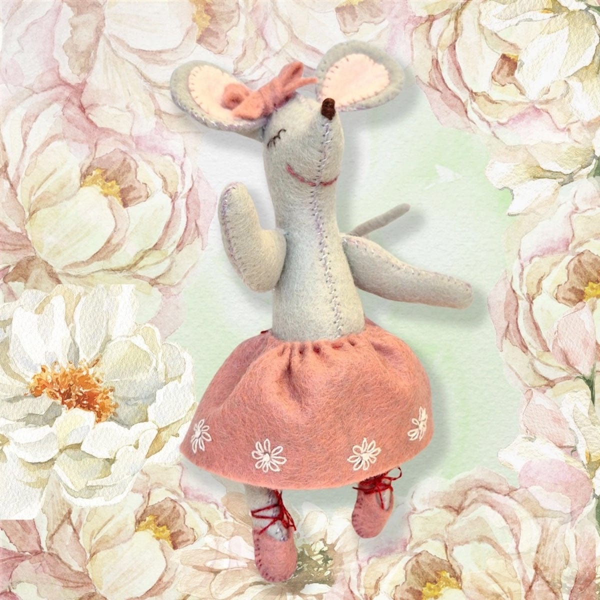 Corinne Lapierre Craft Sets Wool Mix Felt Craft Kit Little Mouse, Ballet Dancer