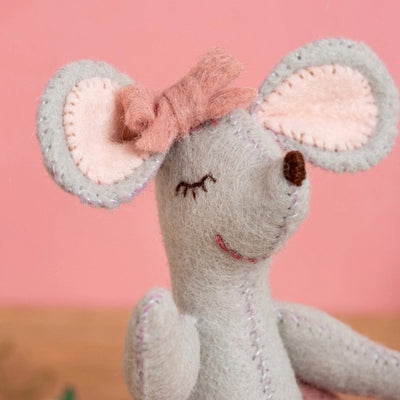 Corinne Lapierre Craft Sets Wool Mix Felt Craft Kit Little Mouse, Ballet Dancer