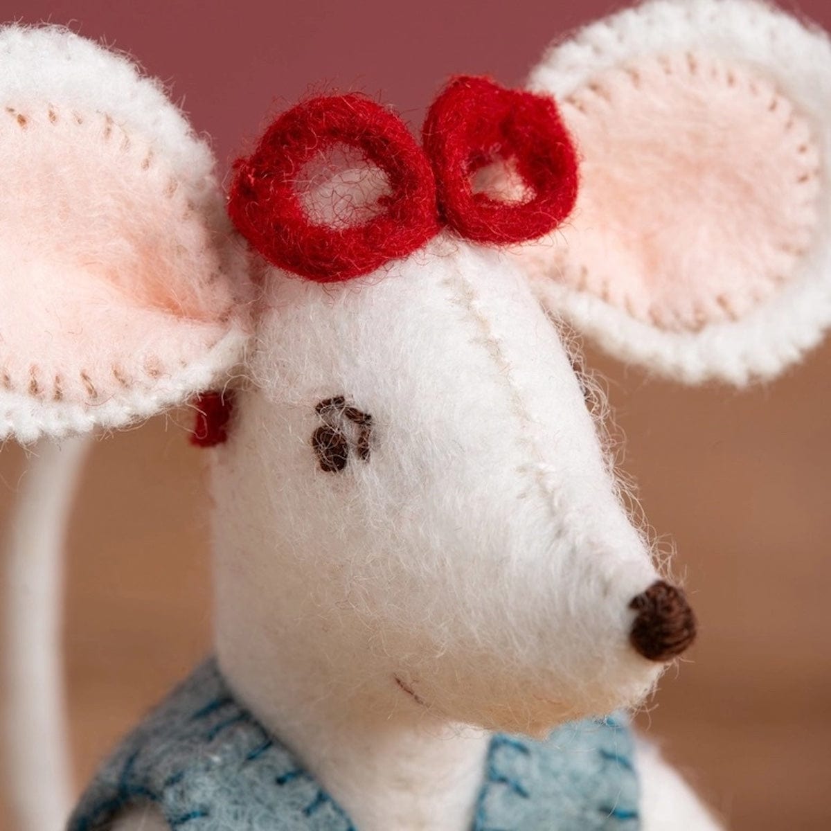 Corinne Lapierre Craft Sets Wool Mix Felt Craft Kit Little Mouse, The Librarian