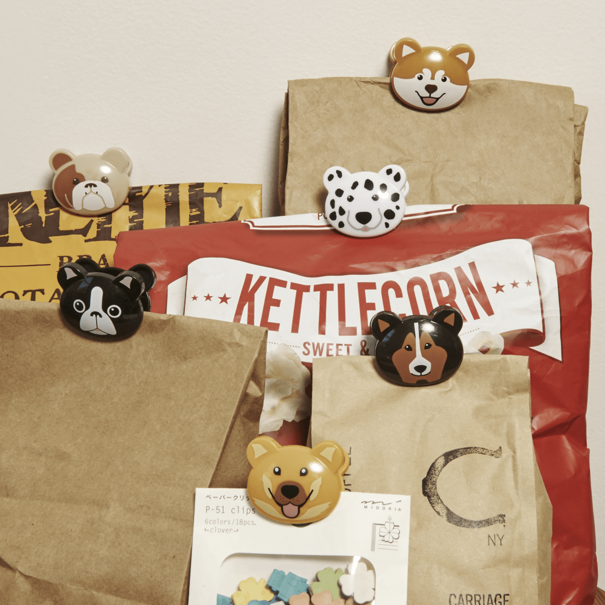 Kikkerland Bag clips Set of 6 Dog Themed Bag Clips