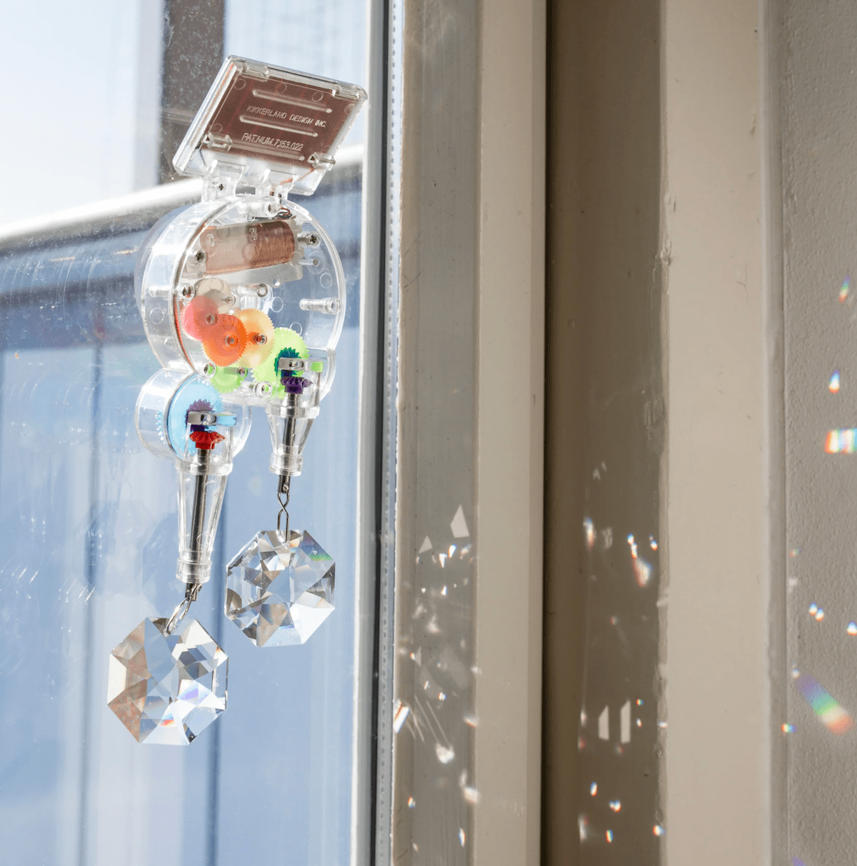 Kikkerland Home accessories Solar Powered Double Rainbow Maker