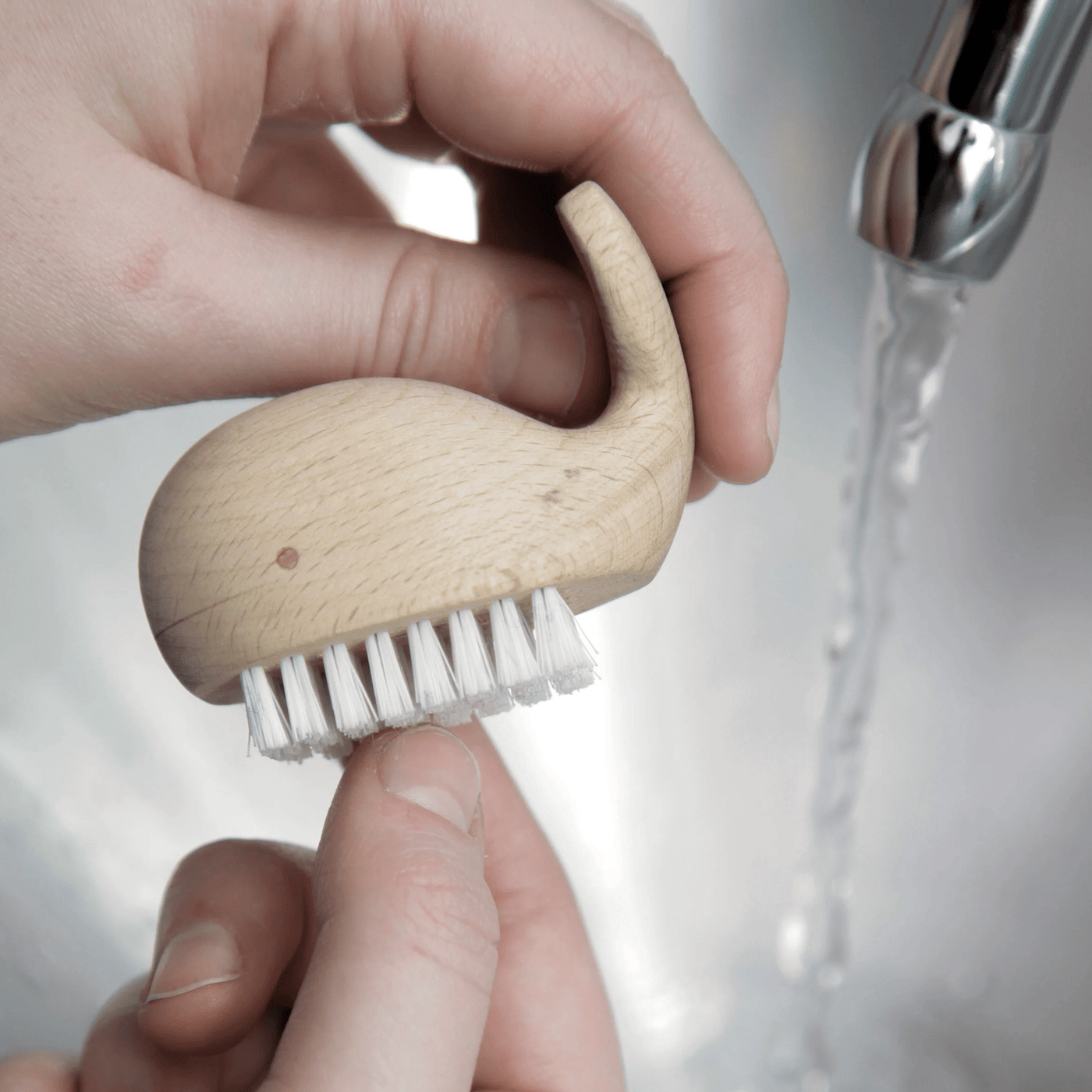 Kikkerland Bathroom Accessories Wooden Whale Design Nail Brush