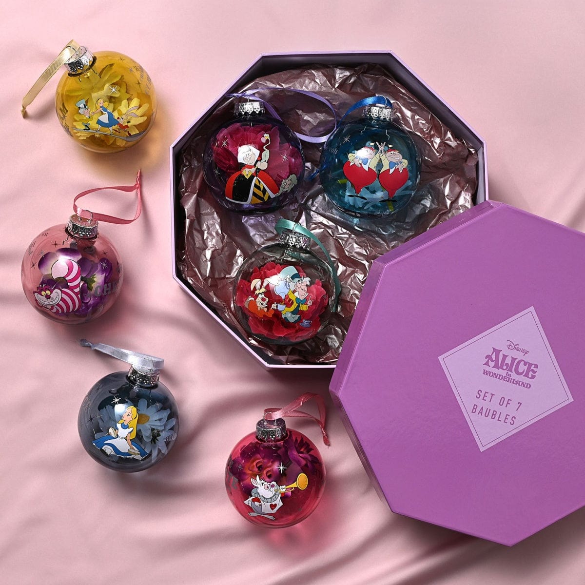 Widdop Gifts Christmas Decorations Disney Alice in Wonderland Set of 7 Christmas Tree Baubles