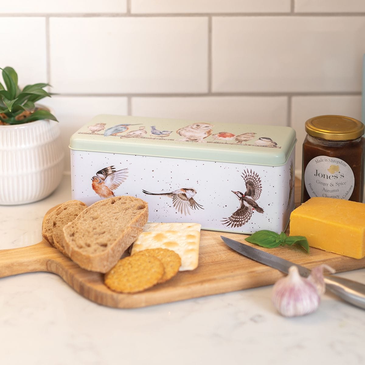 Wrendale Designs Storage Tin Bird Design Cracker Storage Tin
